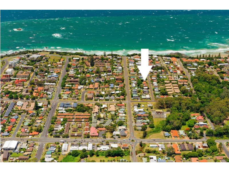 25 Arncliffe Avenue, Port Macquarie NSW 2444