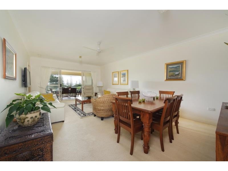 2/18 BURRAWAN STREET, Port Macquarie NSW 2444