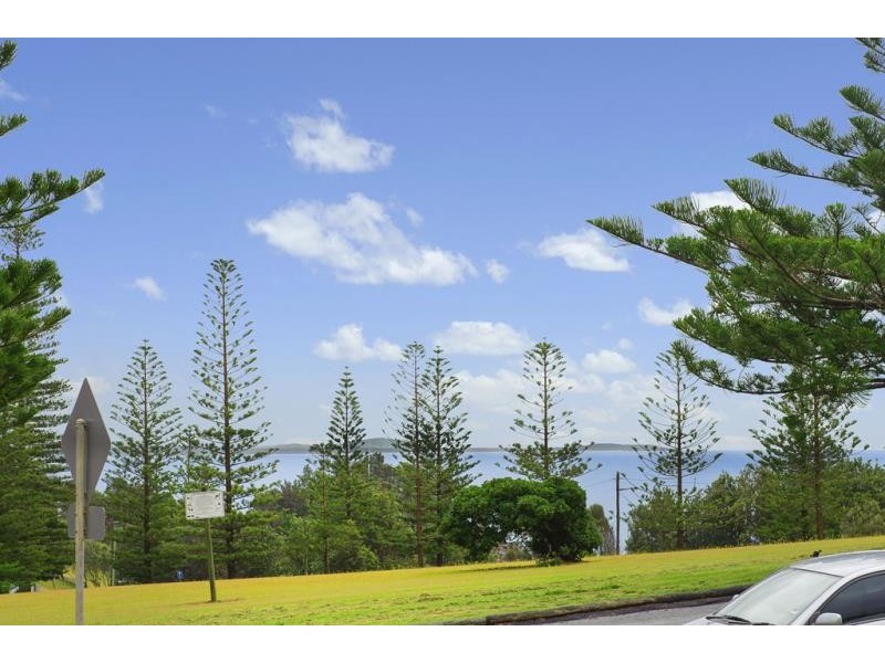 2/18 BURRAWAN STREET, Port Macquarie NSW 2444