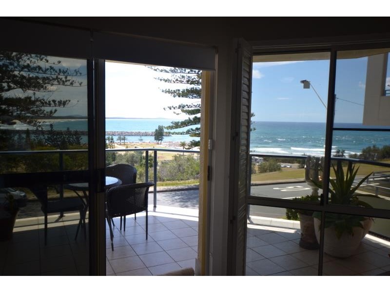 2/4 STEWART STREET, Port Macquarie NSW 2444 Floorplan