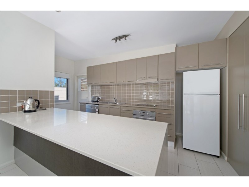 2/76 Bangalay Drive, Port Macquarie NSW 2444