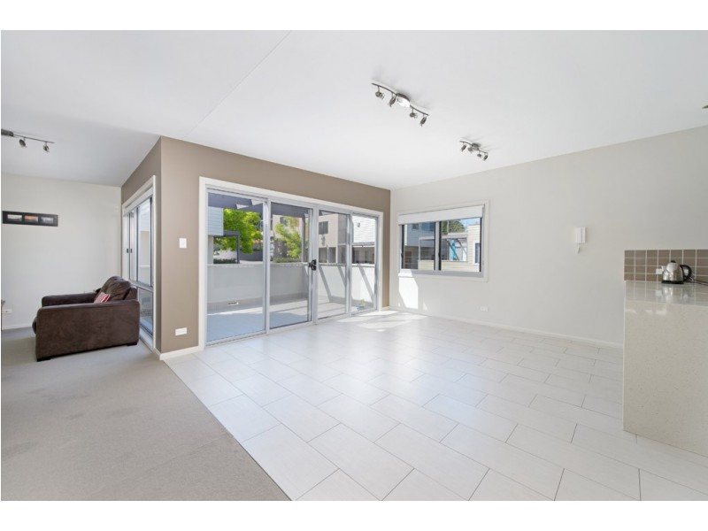 2/76 Bangalay Drive, Port Macquarie NSW 2444