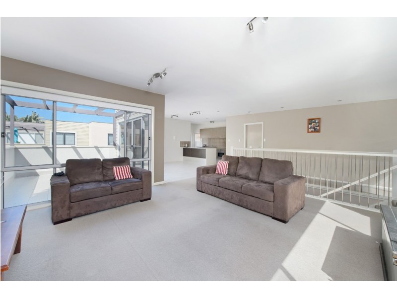 2/76 Bangalay Drive, Port Macquarie NSW 2444