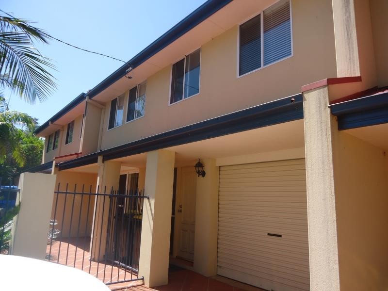 2/15 DIXON AVENUE, Port Macquarie NSW 2444