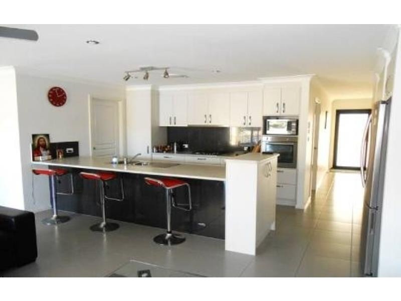 24 KYLA CRESCENT, Port Macquarie NSW 2444