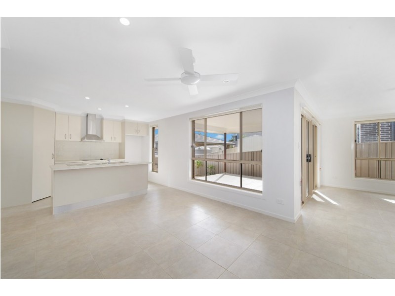 2/2 Syd Hopkins Terrace, Port Macquarie NSW 2444