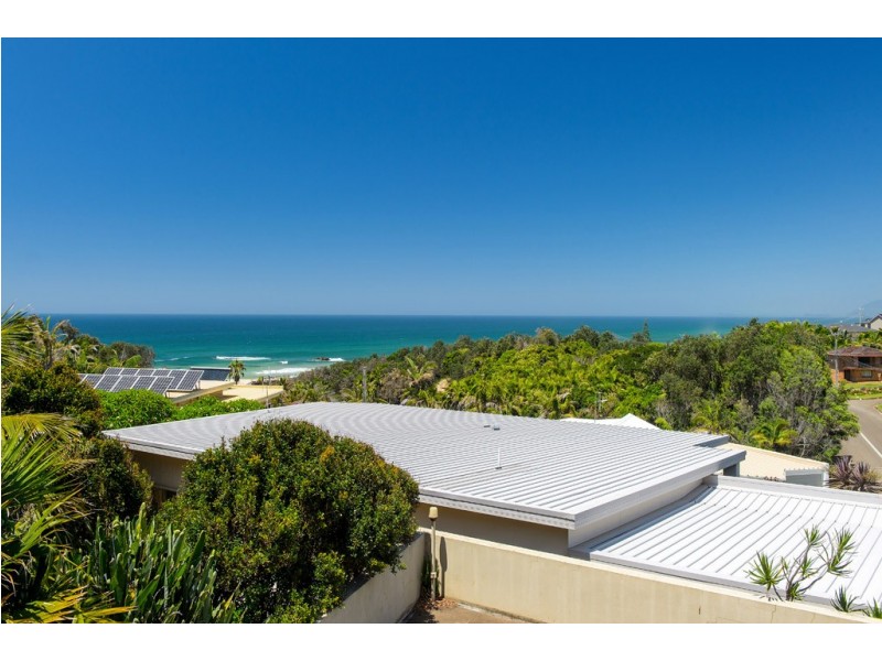 2 Davis Crescent, Port Macquarie NSW 2444