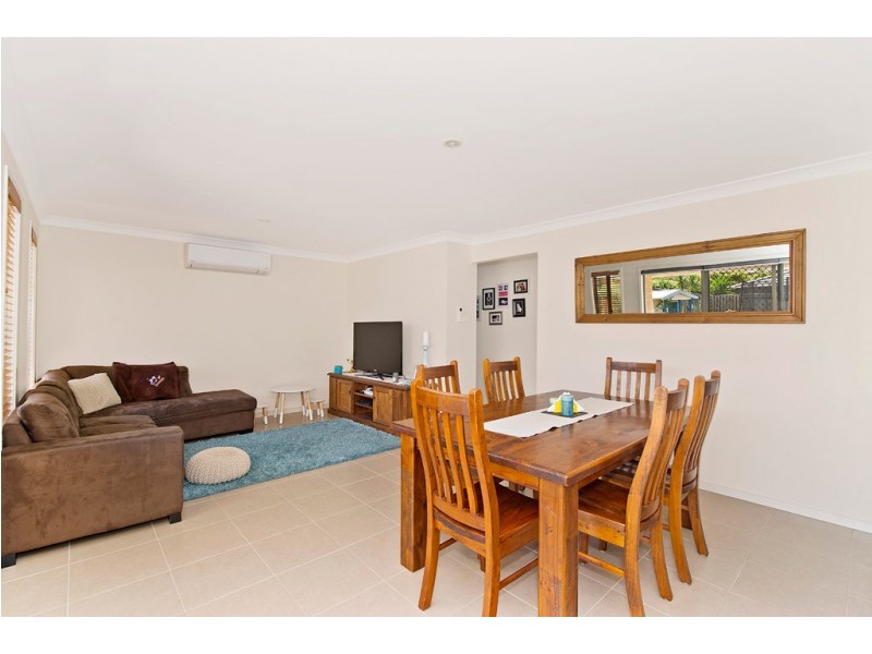 16 Round Oak Close, Port Macquarie NSW 2444
