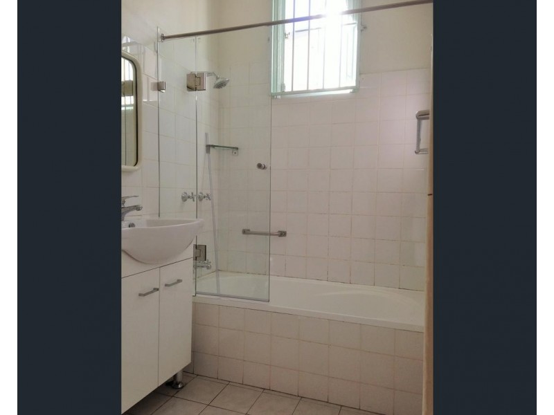 3 Darling St, Kensington NSW 2033