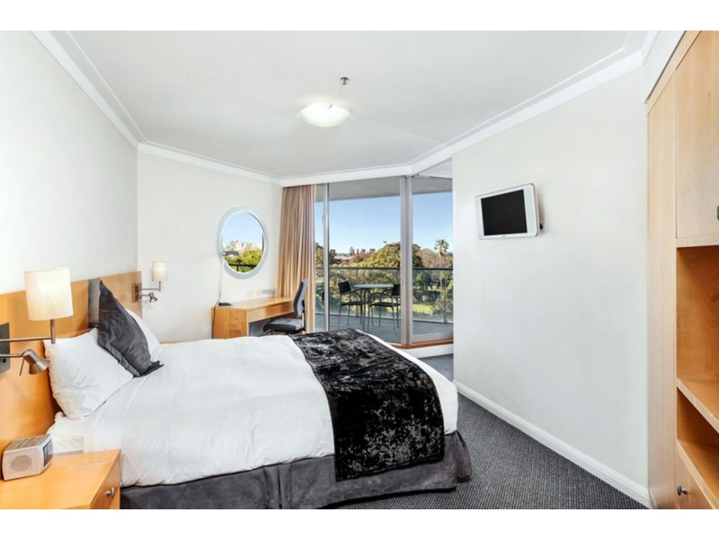 1013/61 Macquarie St, Sydney NSW 2000