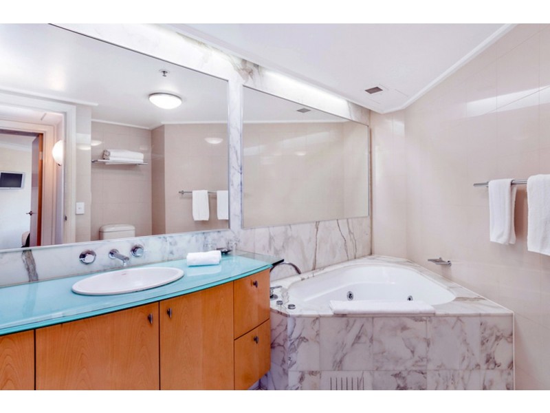 1013/61 Macquarie St, Sydney NSW 2000