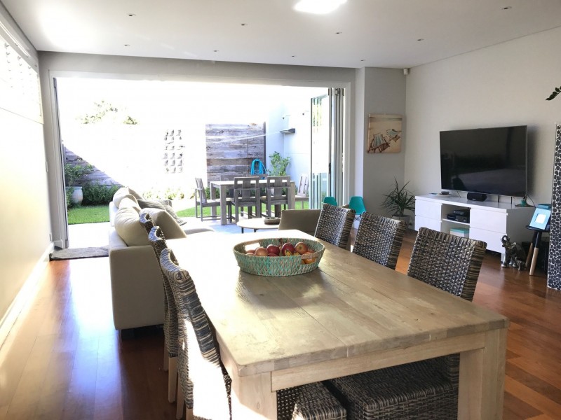 48A Dolphin St, Coogee NSW 2034