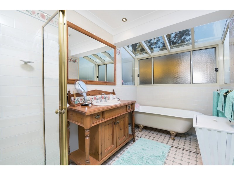 303 Dwyer Road, Leppington NSW 2179