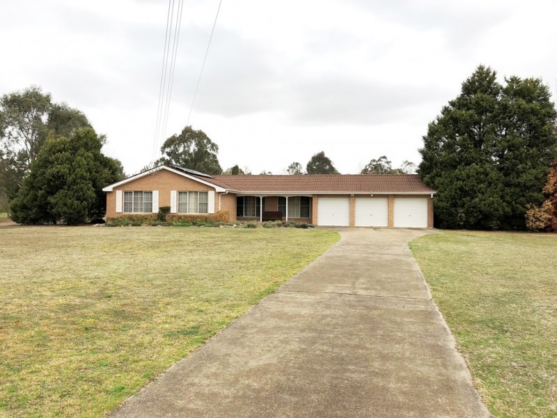 36 Masterfield Street, Rossmore NSW 2557