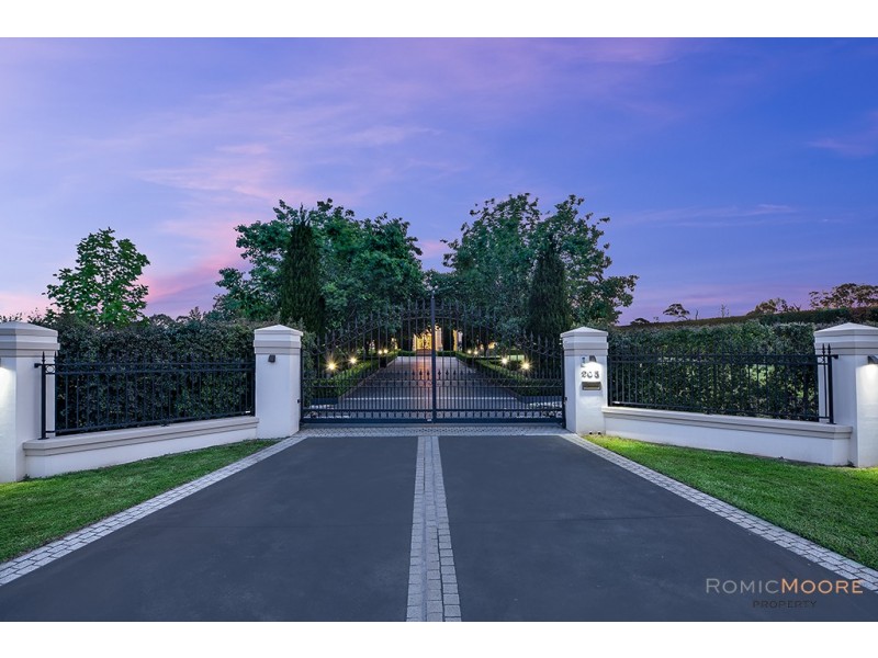 205 Deepfields Road, Catherine Field NSW 2557