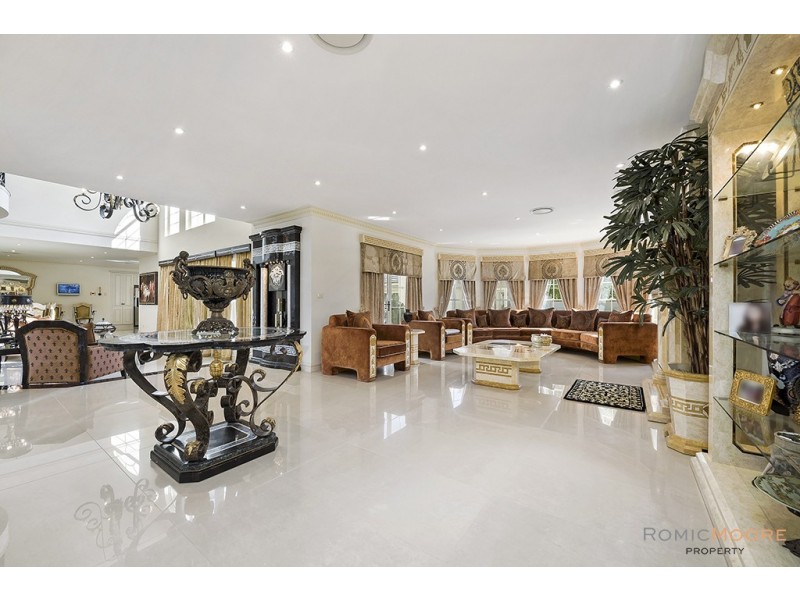 205 Deepfields Road, Catherine Field NSW 2557