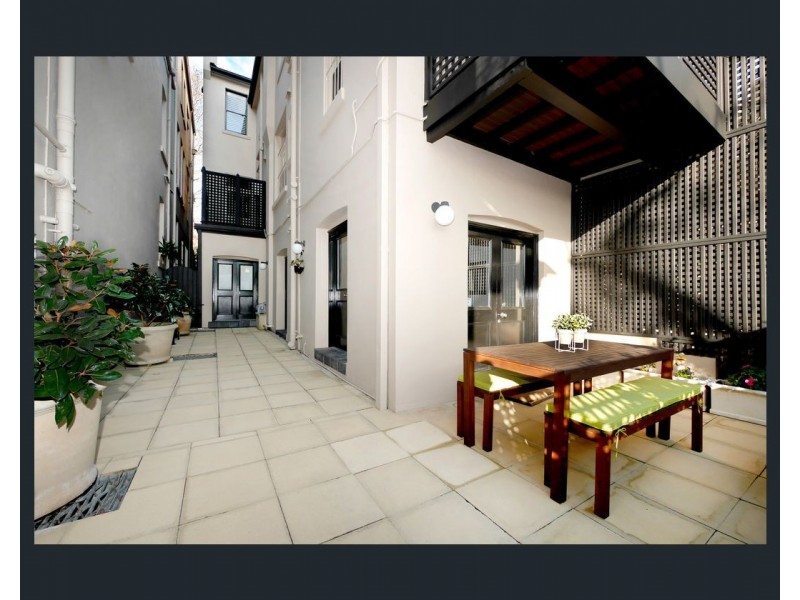 2/4 Tara Street, Woollahra NSW 2025