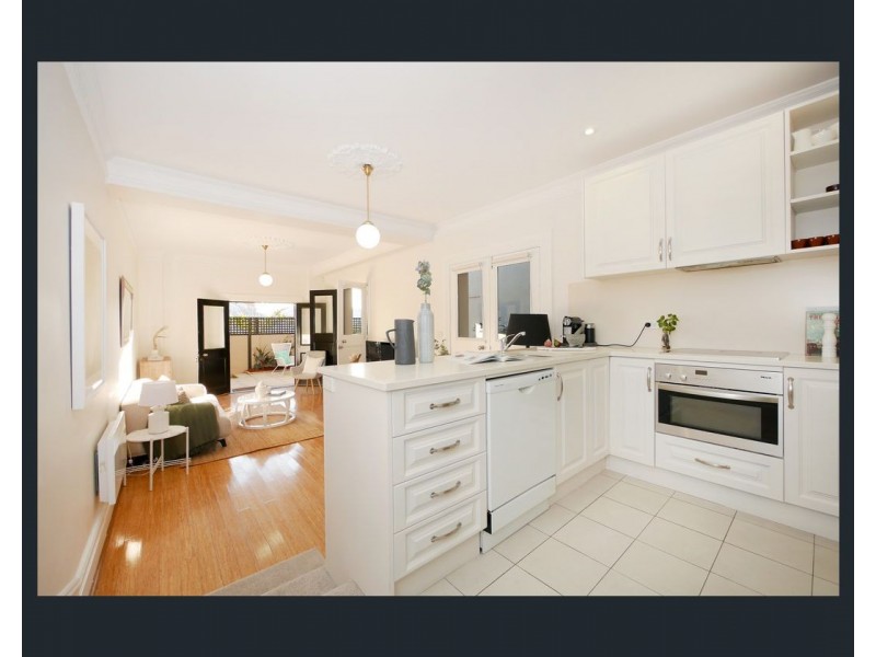 2/4 Tara Street, Woollahra NSW 2025