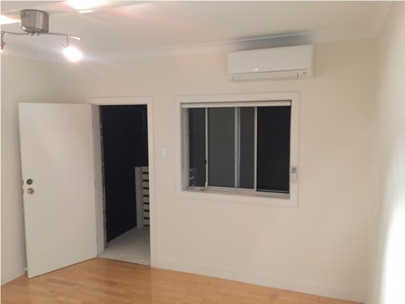 3 Myddleton Avenue, Fairfield NSW 2165