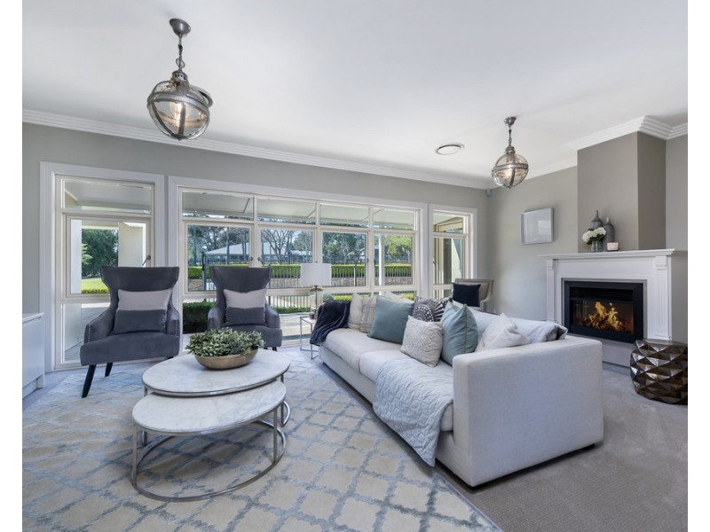 17 Twin Creeks Drive, Luddenham NSW 2745