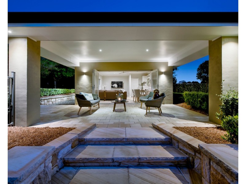 17 Twin Creeks Drive, Luddenham NSW 2745