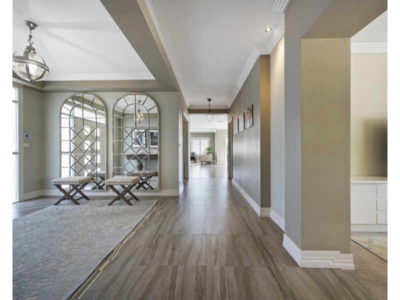 17 Twin Creeks Drive, Luddenham NSW 2745