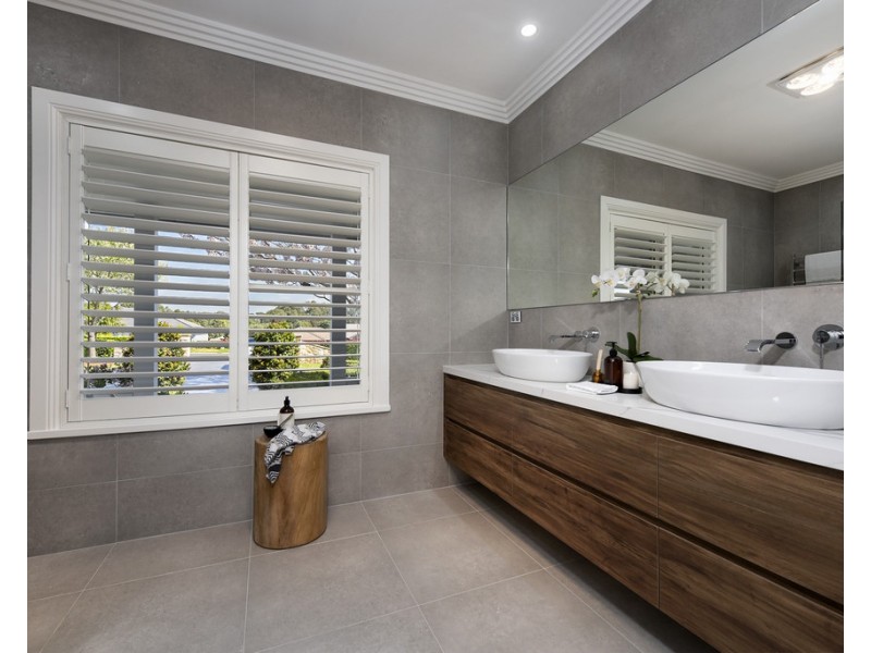 17 Twin Creeks Drive, Luddenham NSW 2745