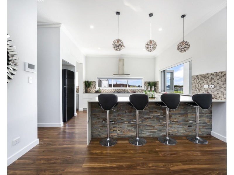 2 Ganton Way, Luddenham NSW 2745