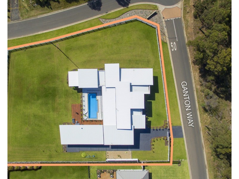 2 Ganton Way, Luddenham NSW 2745