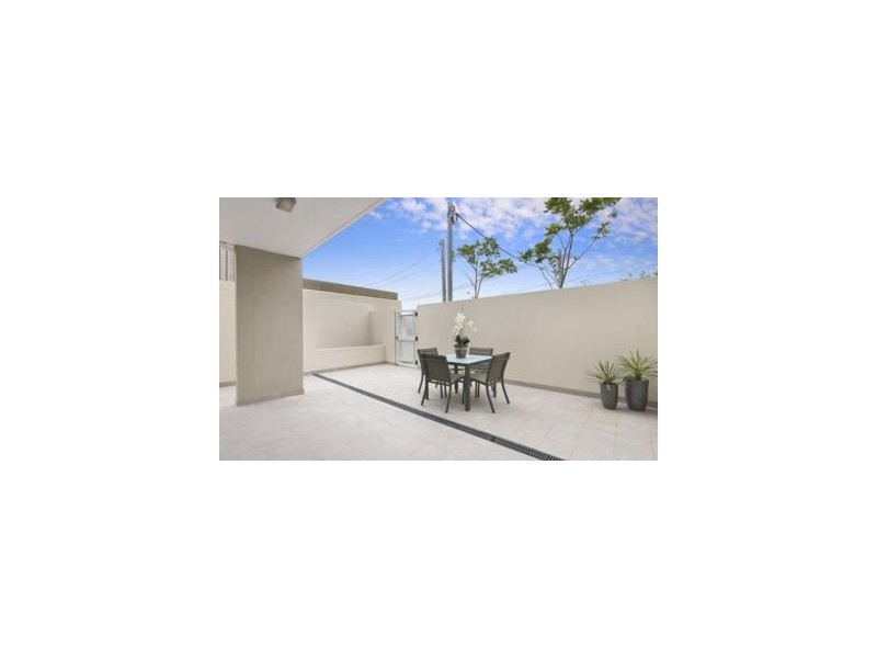 2/30 Fletcher St, Tamarama NSW 2026