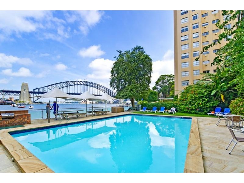 Apartment 4/2A Henry Lawson Avenue, Mcmahons Point NSW 2060