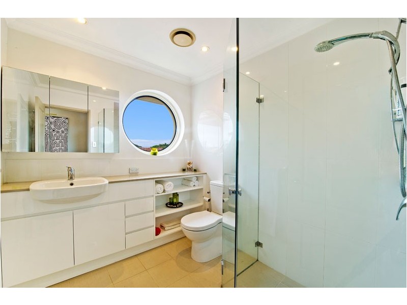 2/4 Albemarle Avenue, Rose Bay NSW 2029