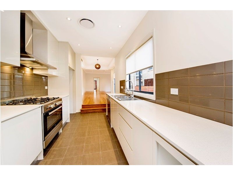 11 STOREY STREET, Maroubra NSW 2035