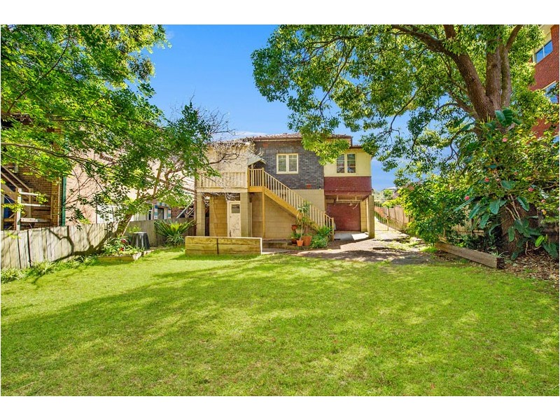 131 Mount Street, Coogee NSW 2034