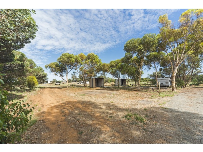 4 RACECOURSE ROAD, Balaklava SA 5461