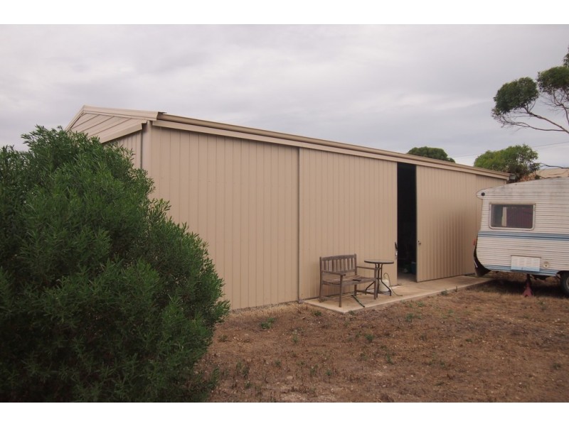 4 Sandpiper Drive, Thompson Beach SA 5501