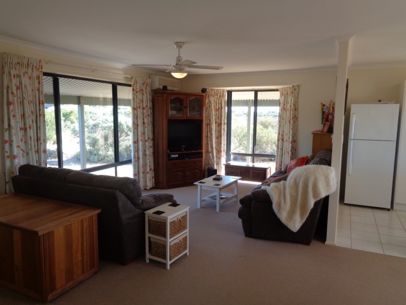 47 Kestrel Crescent, Thompson Beach SA 5501