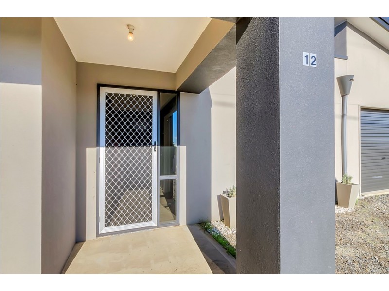 12 Ruskin Road, Thompson Beach SA 5501