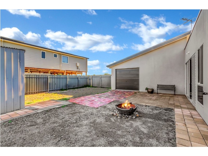 12 Ruskin Road, Thompson Beach SA 5501