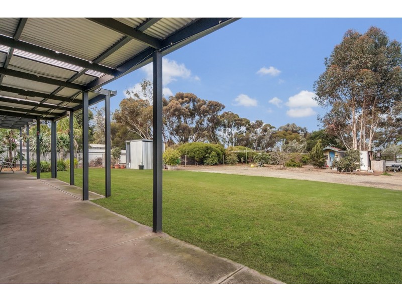 22 Gilks Road, Lewiston SA 5501