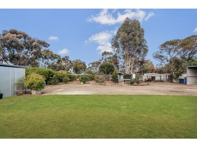 22 Gilks Road, Lewiston SA 5501