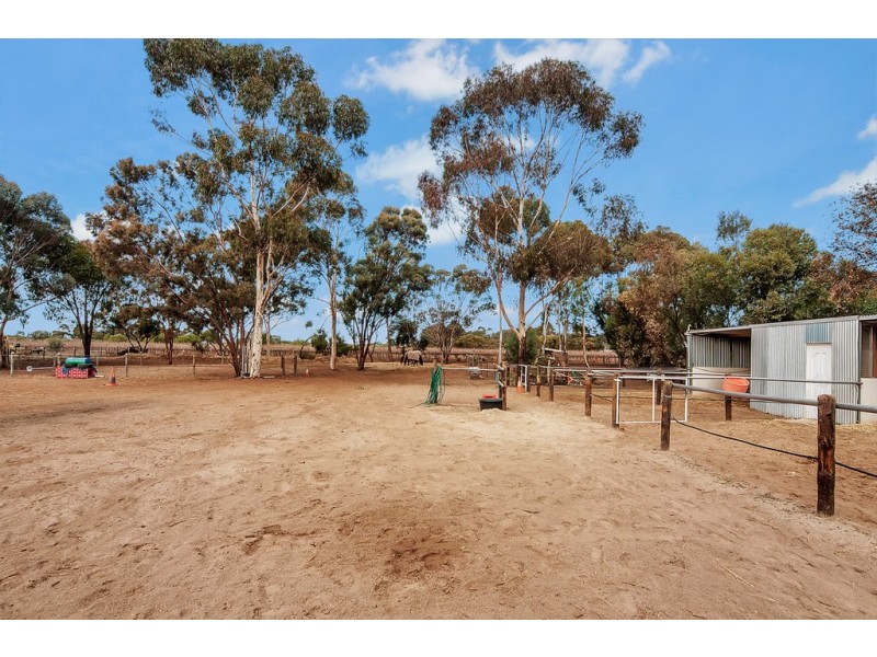 22 Gilks Road, Lewiston SA 5501