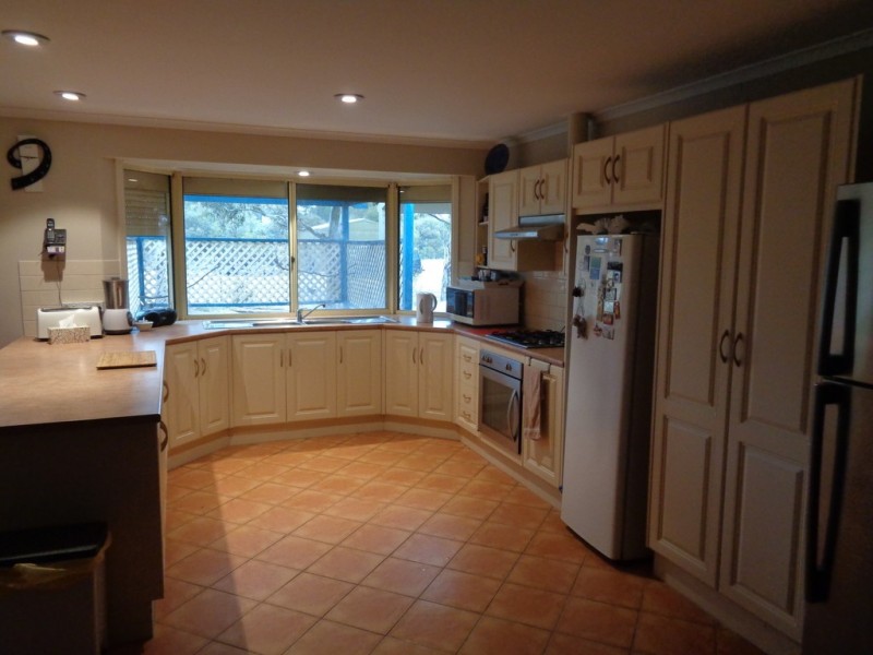 6 Glover Road via Lewiston, Two Wells SA 5501