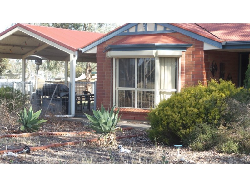 6 Glover Road via Lewiston, Two Wells SA 5501