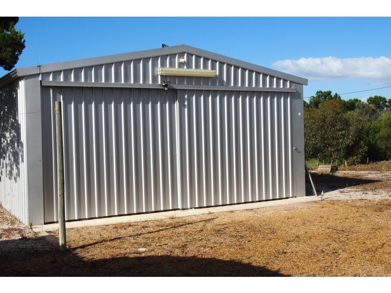 32 SANDPIPER DRIVE, Thompson Beach SA 5501