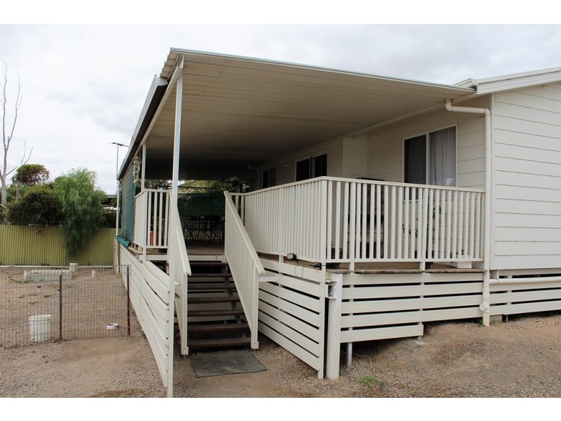 13 SANDPIPER DRIVE, Thompson Beach SA 5501