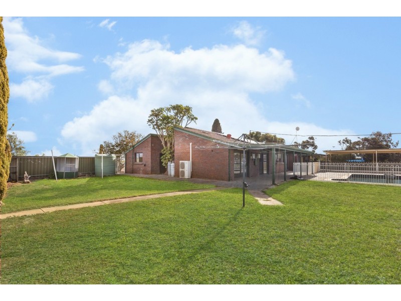 21 Buckland Park Road, Two Wells SA 5501