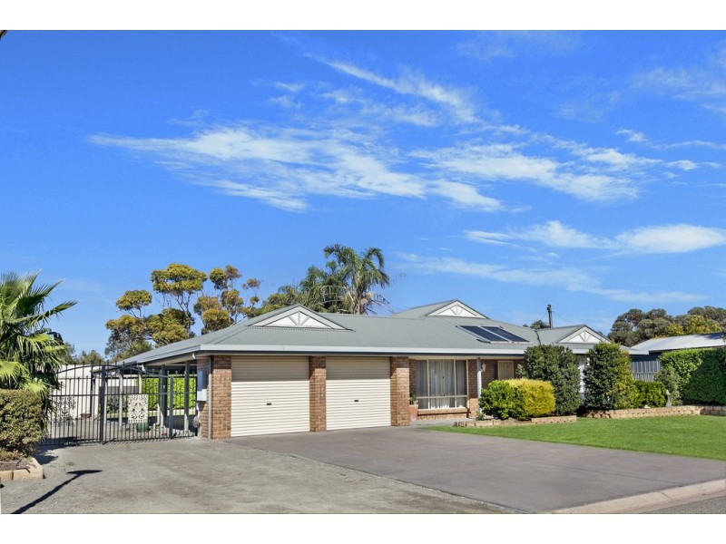 2 NOBLE CRESCENT, Two Wells SA 5501