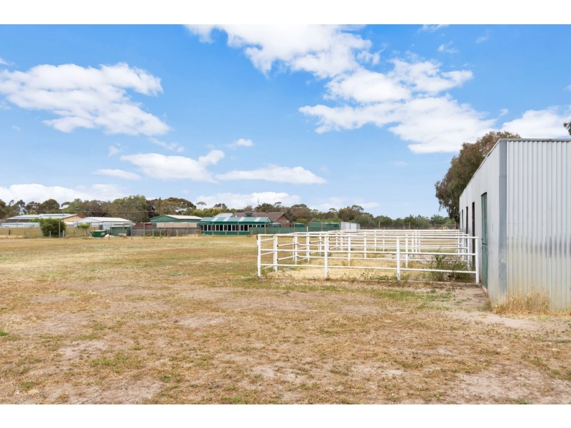 213 HAYMAN ROAD, Lewiston SA 5501