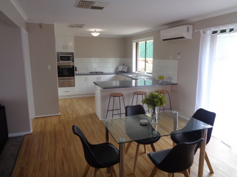 1 FALCON DRIVE, Hewett SA 5118